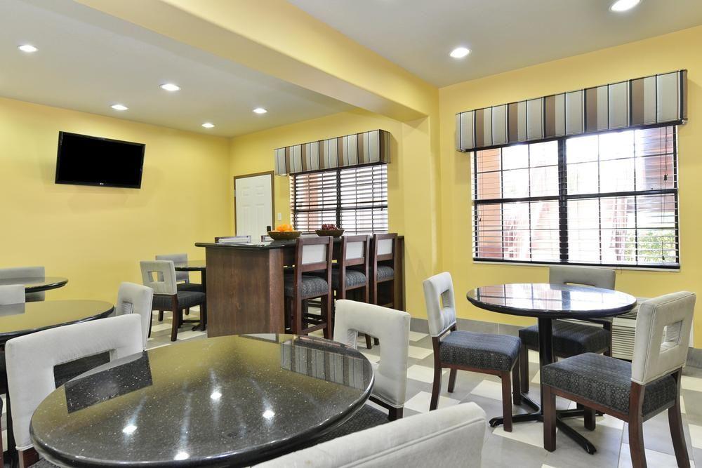 Best Western La Place Inn Εξωτερικό φωτογραφία