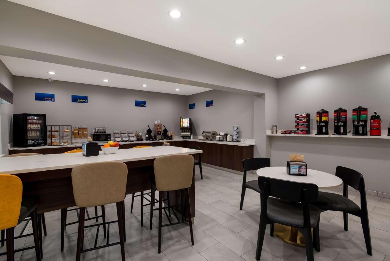 Best Western La Place Inn Εξωτερικό φωτογραφία