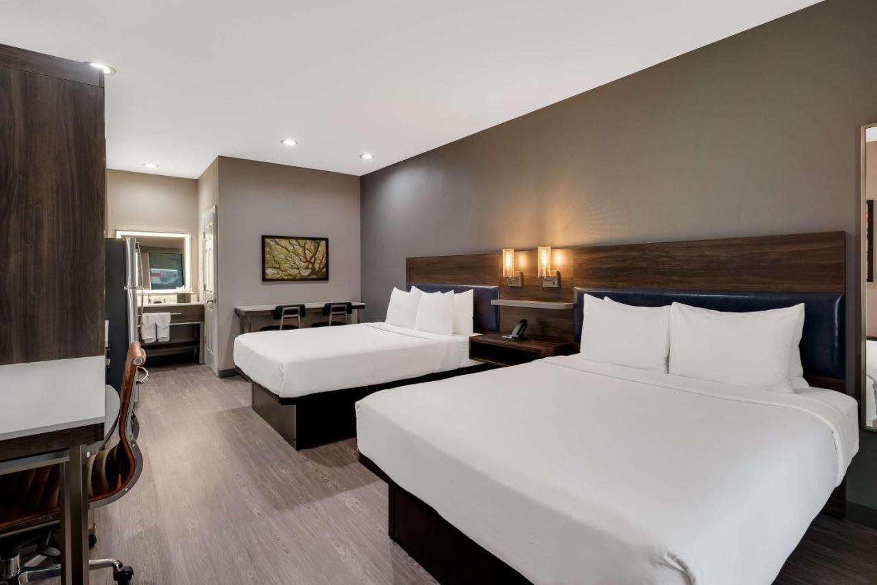 Best Western La Place Inn Εξωτερικό φωτογραφία