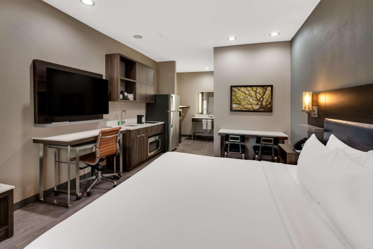 Best Western La Place Inn Εξωτερικό φωτογραφία