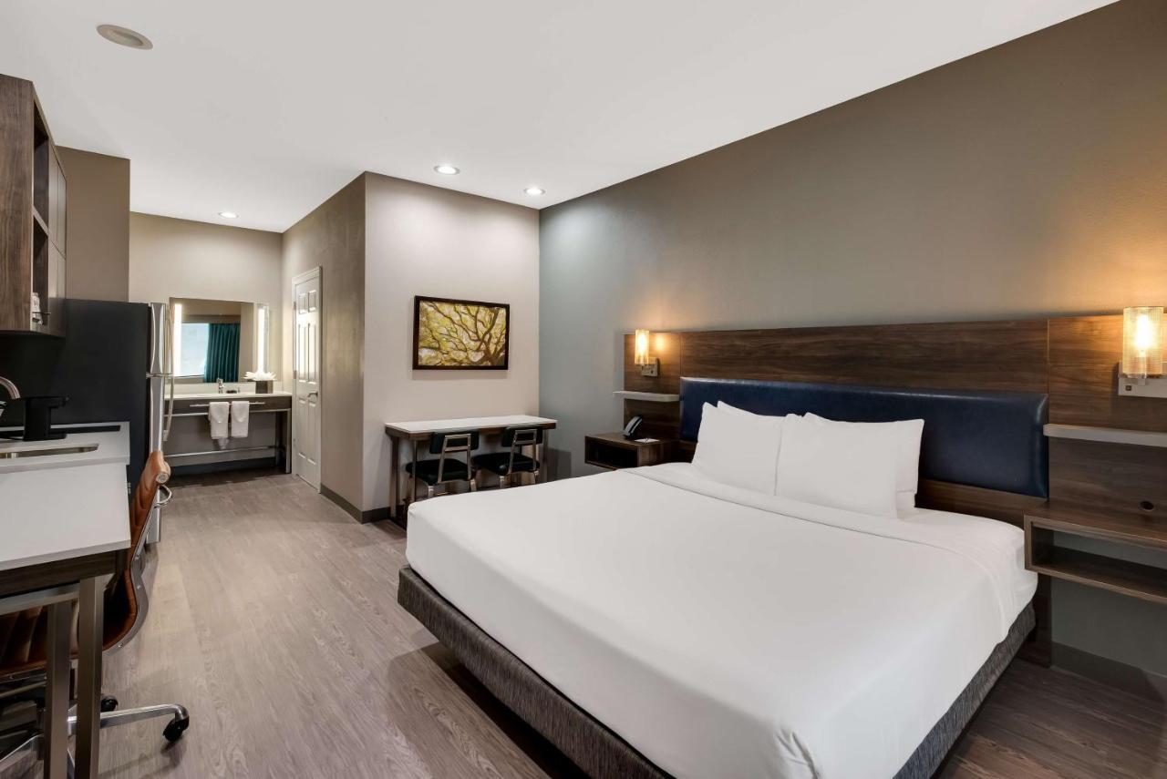 Best Western La Place Inn Εξωτερικό φωτογραφία