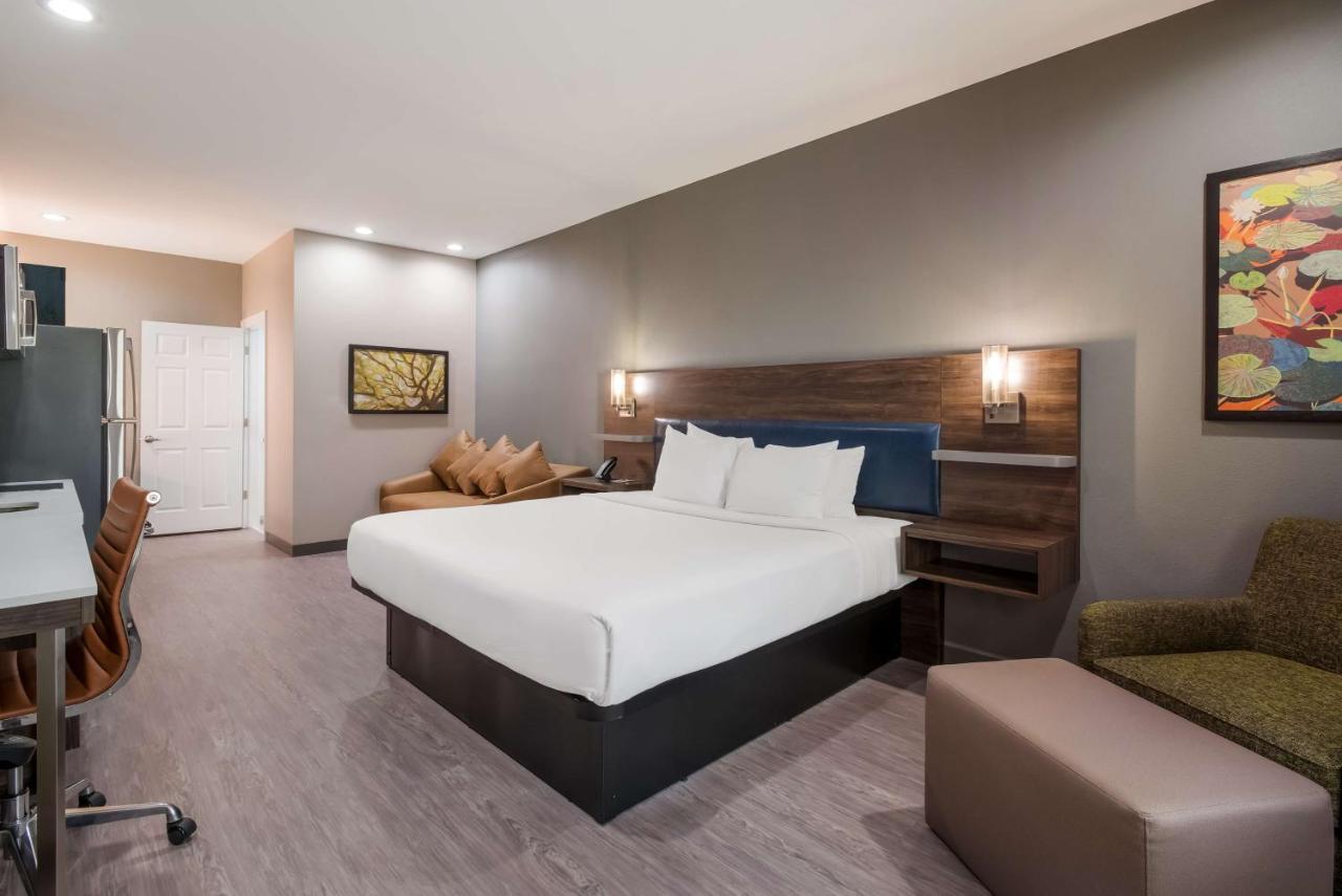 Best Western La Place Inn Εξωτερικό φωτογραφία