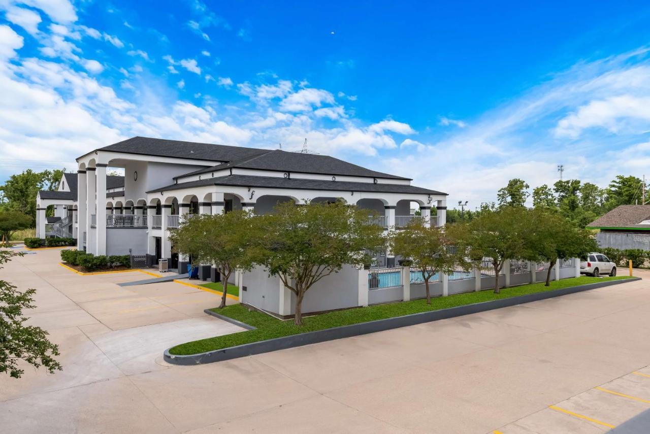 Best Western La Place Inn Εξωτερικό φωτογραφία